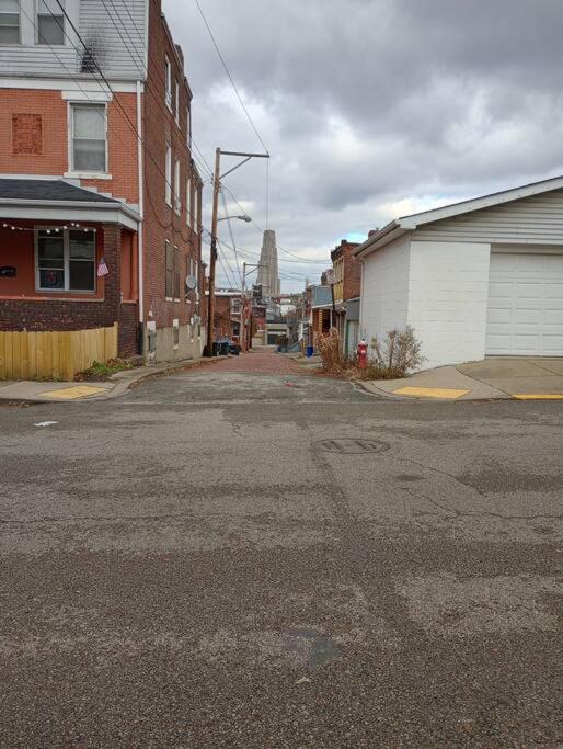 Urban Retreat Pittsburgh University Oakland ภายนอก รูปภาพ